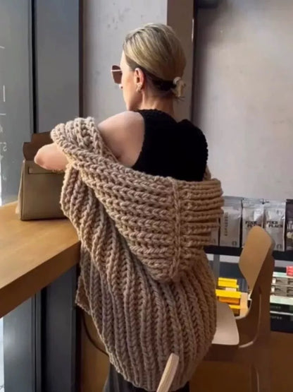 Zoie - Grob Gestrickte Strickweste Mit Kapuze
