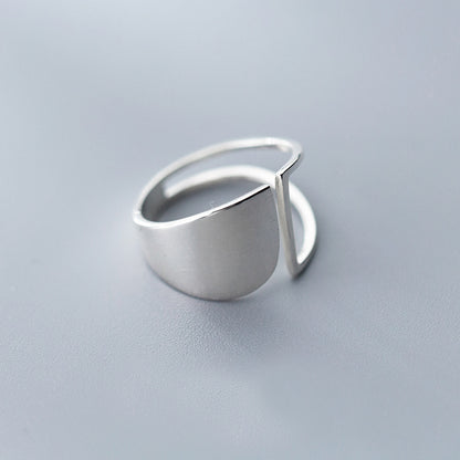 Alena - Punk Hohler Geometrischer Ring
