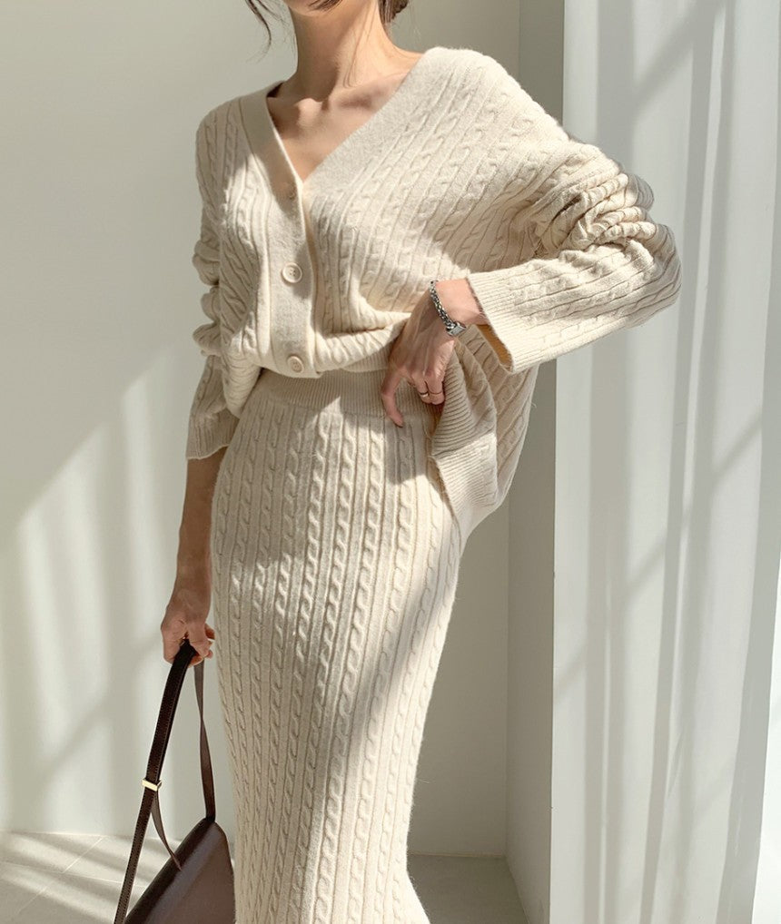 Amalie - Set Aus Strickoberteil Und Rock