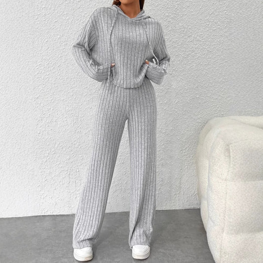 Alora - Set aus gestricktem Kapuzenpullover und weiter Hose