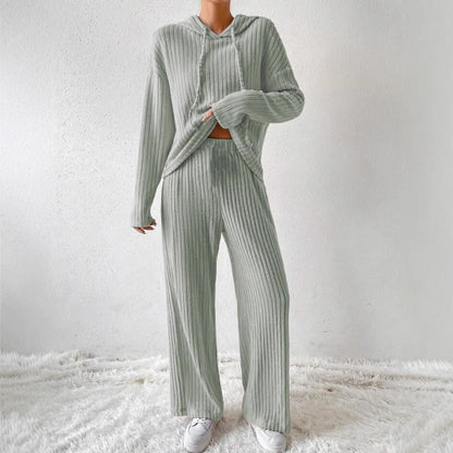 Alora - Set aus gestricktem Kapuzenpullover und weiter Hose