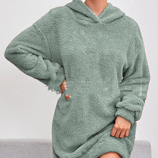 Alora – Weiches Kleid Mit Kapuze