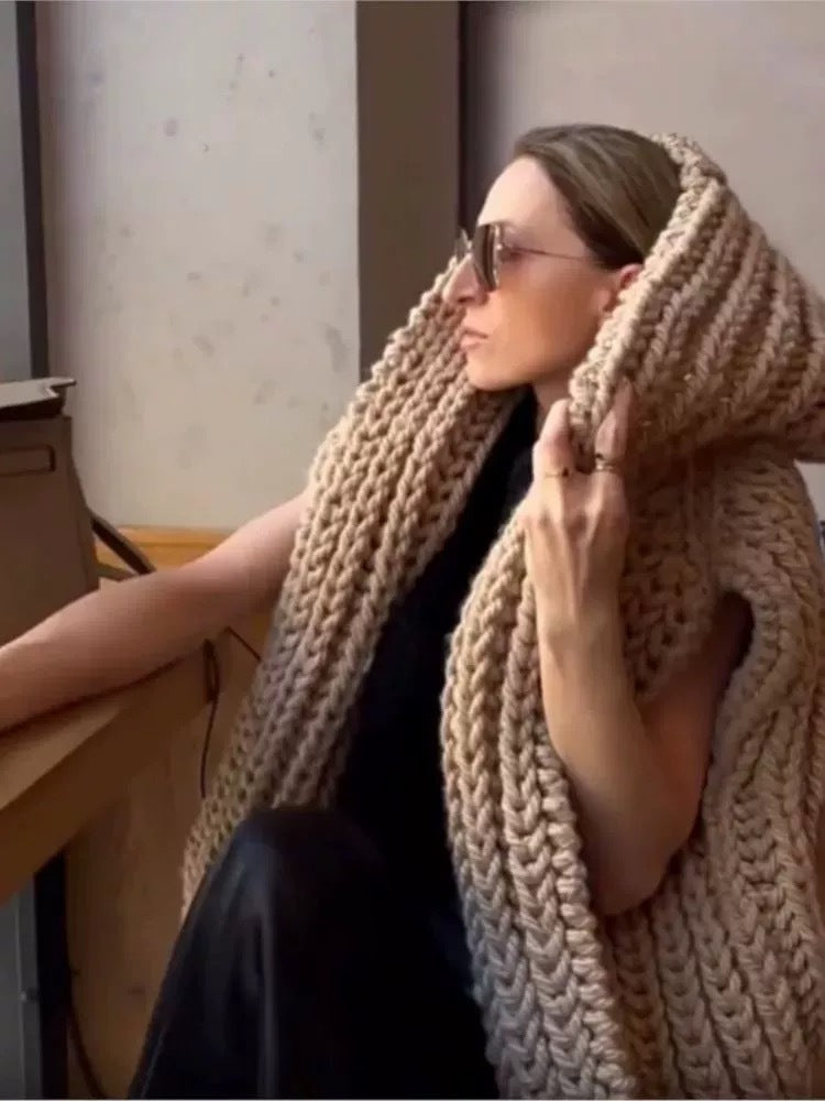 Zoie - Grob Gestrickte Strickweste Mit Kapuze