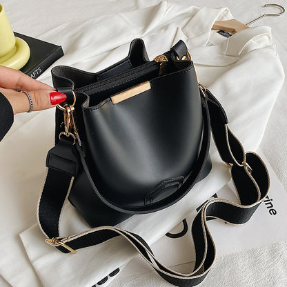 Bella - Stilvolle Premium Leder Schultertasche