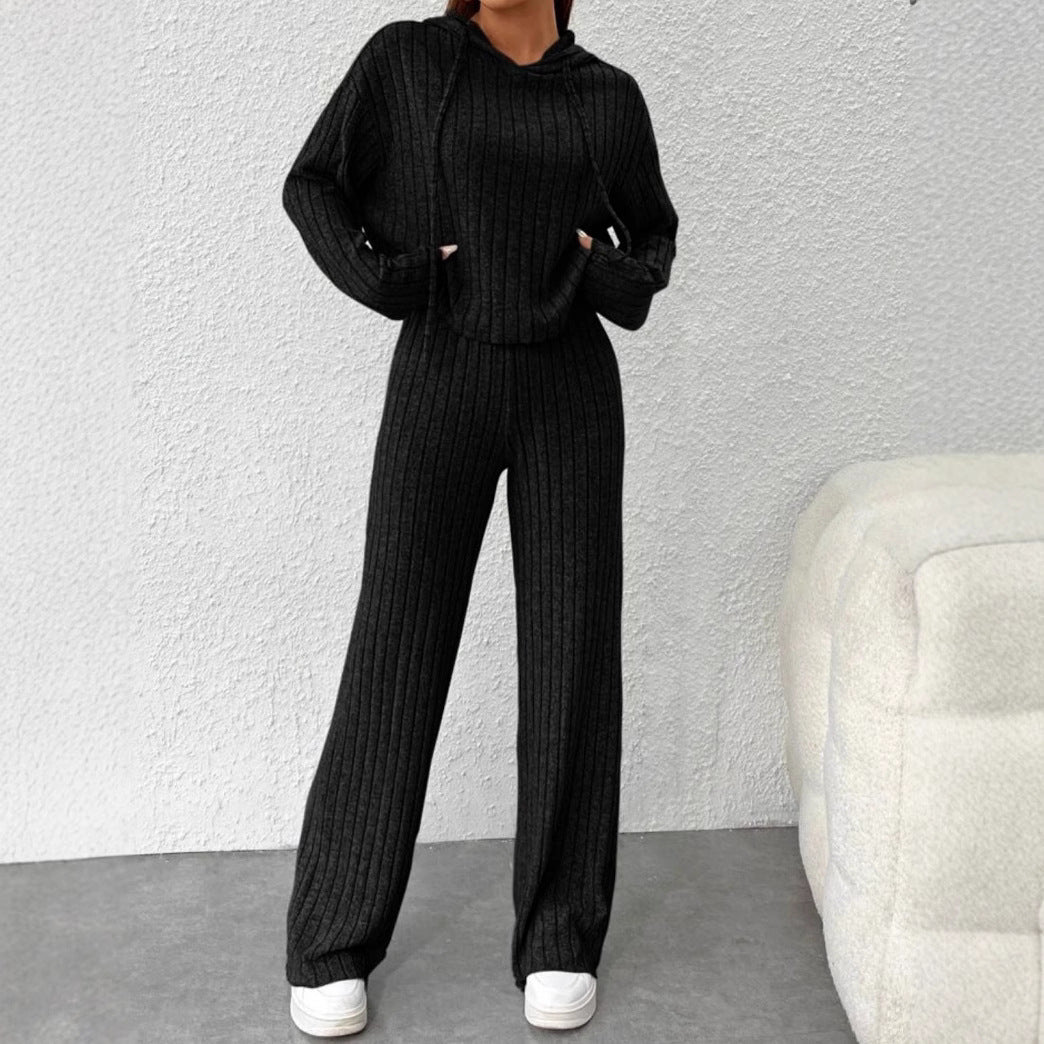 Alora - Set aus gestricktem Kapuzenpullover und weiter Hose