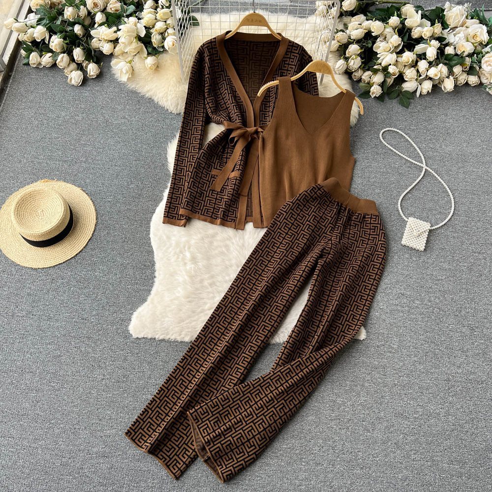 Becca - Dreiteiliges Strickwaren-set